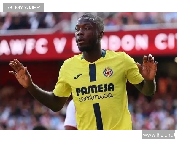 巴西足球明星的爱情与梦想在绿茵场上的交织与追逐